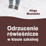 Odrzucenie rówieśnicze w klasie szkolnej — okładka e-booka