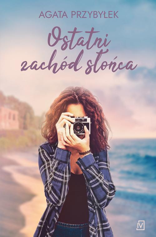 Tytuł: Ostatni zachód słońca
Autor: Agata Przybyłek
Wydawnictwo: Czwarta Strona
Formaty: EPUB, MOBI
