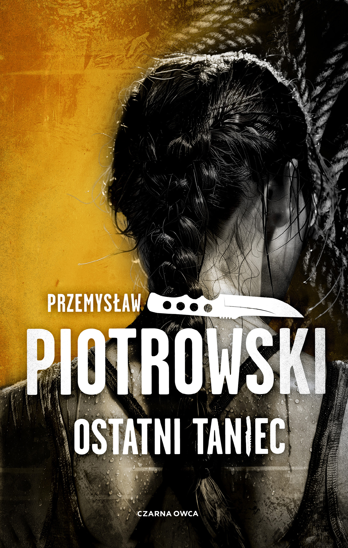 Tytuł: Luta Karabina (tom 3). Ostatni taniec
Autor: Przemysław Piotrowski
Wydawnictwo: Wydawnictwo Czarna Owca
Formaty: EPUB, MOBI